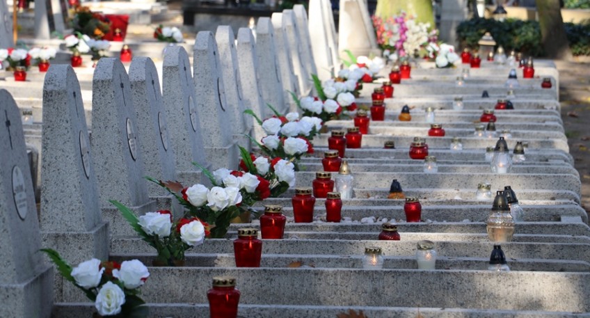 Apel poległych na szamotulskim cmentarzu