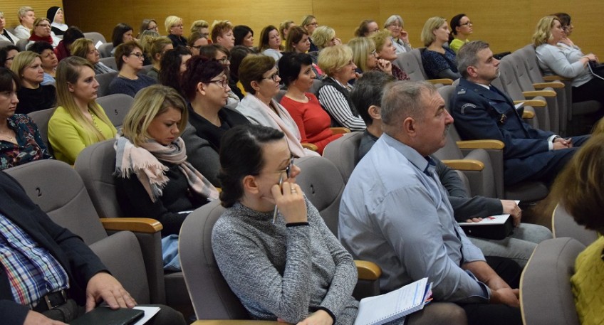 "W Powiecie Szamotulskim wokół rodziny" - Konferencja zorganizowana przez Powiatowe Centrum Pomocy Rodzinie w Szamotułach