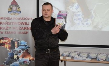 Przekazanie czujników dymu i czadu mieszkańcom Powiatu Szamotulskiego