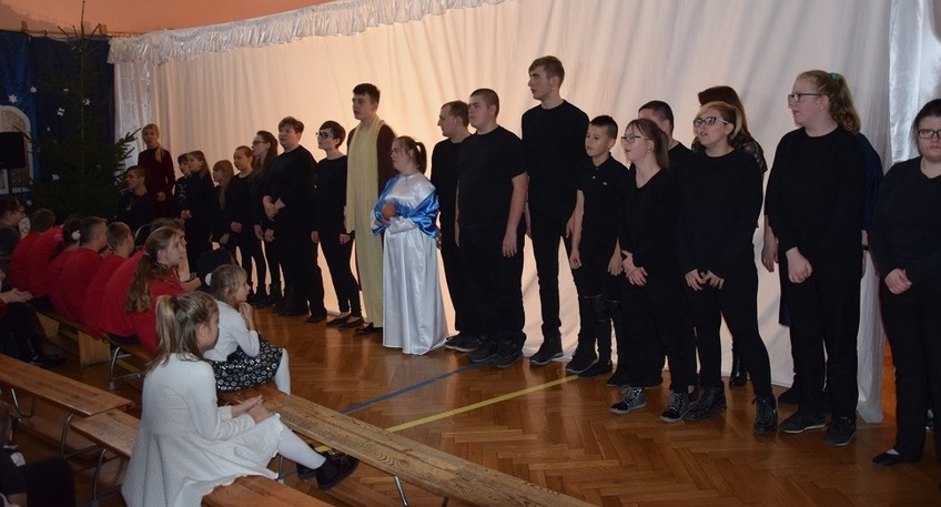 Spotkanie Świąteczne w Zespole Szkół  im. Jana Brzechwy w Szamotułach