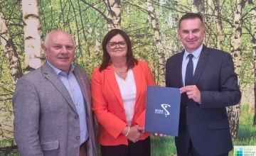 Starosta Szamotulski Beata Hanyżak, Wicestarosta Szamotulski Przemysław Nowak oraz Dyrektor Szpitala w Szamotułach Remigiusz Pawelczak