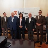 Starosta Szamotulski Beata Hanyżak wraz z burmistrzami i wójtami z terenu Powiatu Szamotulskiego
