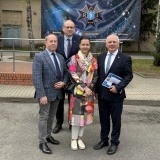Wicestarosta Szamotulski Przemysław Nowak, Zastępca Burmistrza Miasta i Gminy Szamotuły Szymon Strojny, Dyrektor Powiatowego Centrum Pomocy Rodzinie w Szamotułach Jaromir Zieliński czy prawnuczka ppłk Maksymiliana Ciężkiego Joanna Kaczmarczyk