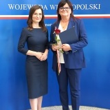 Wojewoda Wielkopolska Agata Sobczyk i Starosta Szamotulski Beata Hanyżak - wręczenie Odznaki Honorowej za Zasługi dla Samorządu Terytorialnego