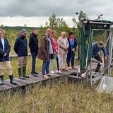 Władze Powiatu Szamotulskiego wizytowały torfowiskową stację badawczą Wydziału Inżynierii Środowiska i Inżynierii Mechanicznej w Rzecinie 