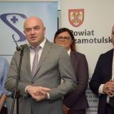 Przekazanie tomografu (4)