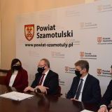 Wizyta Wicemarszałka Województwa Wielkopolskiego Wojciecha Jankowiaka w Szamotułach  (2)