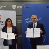 Podpisanie umowy na doposażenie pracowni zawodowych  (2)
