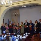 Zdjęcie przedstawia nauczycieli- emerytów