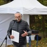 Przemawiający Zygmunt Stępiński