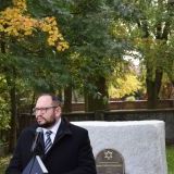 Przemawiający Rabin Icchak Rapaport