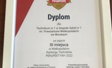 Złota Tarcza dla Zespołu Szkół nr 1 im. Powstańców Wielkopolskich we Wronkach (2)
