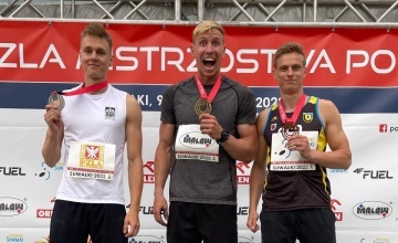 Zawodnicy na podium  (12)