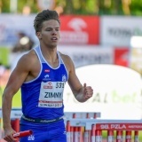 Zawodnik biegnący na zawodach  (18)