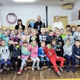 Uczniowie w czasie wizyty Policjantów w szkole 
