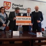 Marszałek Województwa Wielkopolskiego Marek Woźniak, Poseł na Sejm RP Jakub Rutnicki, Starosta Szamotulski Beata Hanyżak, Dyrektor Szpitala Remigiusz Pawelczak
