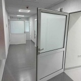 nowy ciąg komunikacyjny w wydzielonej dla pacjentów zakaźnych części szpitala