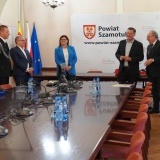 Poseł na Sejm RP Krzysztof Paszyk, Wicemarszałek Województwa Wielkopolskiego Wojciech Jankowiak, Starosta Szamotulski Beata Hanyżak, Przewodniczący Rady Powiatu Szamotulskiego Radosław Łanoszka oraz goście 