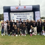 Wszystkie drużyny z LO w Szamotułach wraz z trenerami