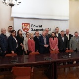 Starosta Szamotulski, Przewodniczący Rady Powiatu Szamotulskiego z Prezesem Wielkopolskiej Izby Rolniczej wraz z Zarządem oraz delegatami miast i gmin Powiatu Szamotulskiego