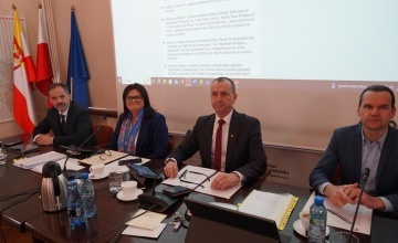 Starosta Szamotulski Beata Hanyżak, Wicestarosta Szamotulski Rafał Zimny, Przewodniczący Rady Powiatu Radosław Łanoszka oraz Wiceprzewodniczący Rady Powiatu Piotr Michalak