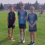 3 najlepszych zawodnicy z medalami